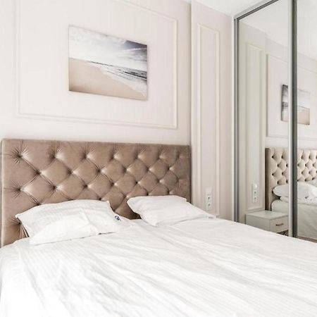 Apartament Mennica Residence - Golden Apartments - Comfortable And Stylish Warschau Exterior foto