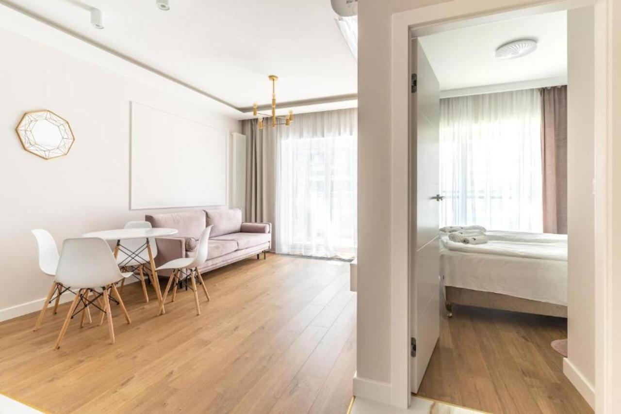 Apartament Mennica Residence - Golden Apartments - Comfortable And Stylish Warschau Exterior foto