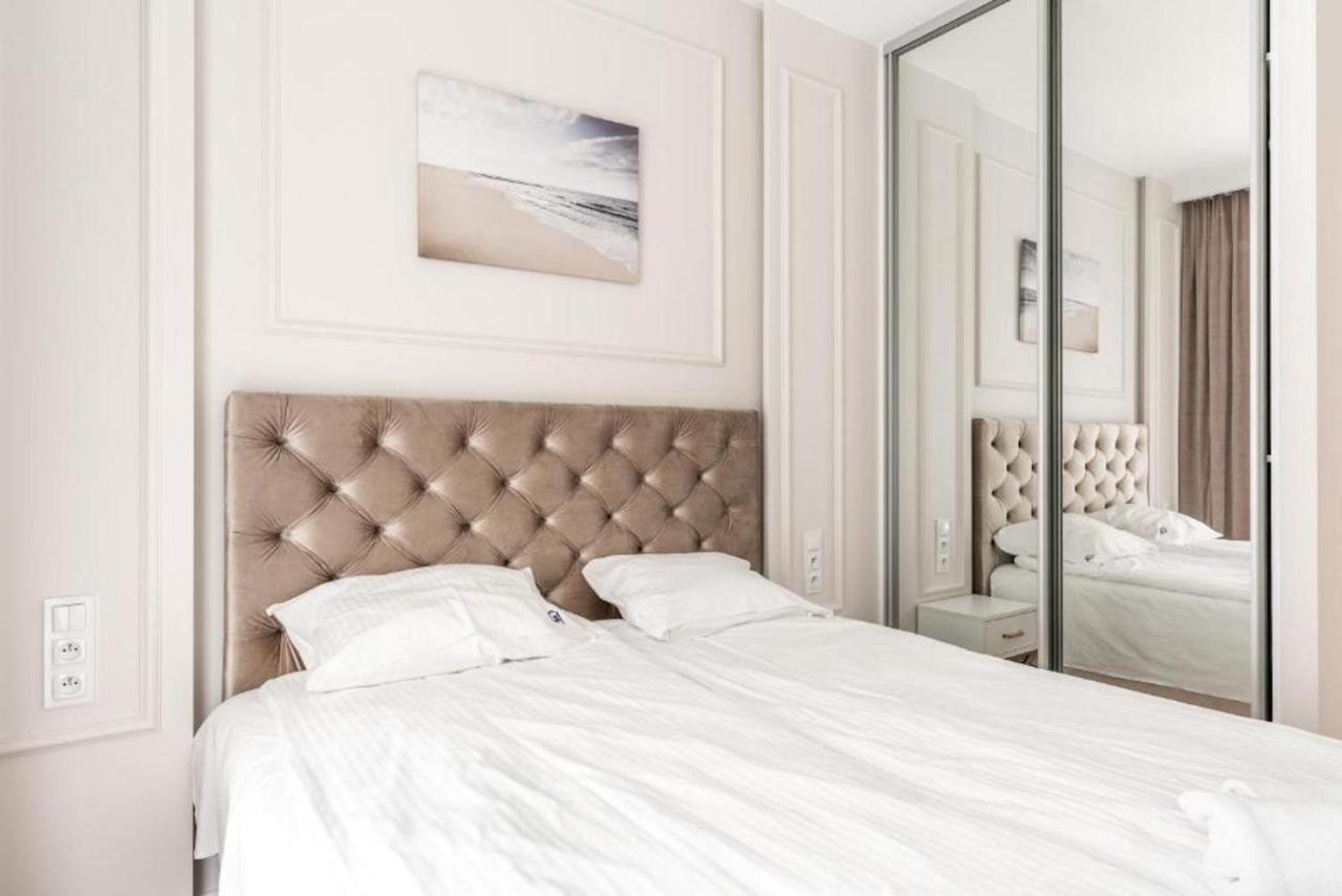 Apartament Mennica Residence - Golden Apartments - Comfortable And Stylish Warschau Exterior foto